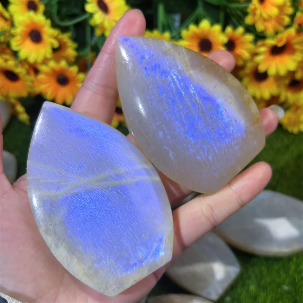 Hete Verkoop Natuurlijke Polijsten Goede Flash Vrije Vorm Kristal Blauwe Maan Stenen Ornament Voor Cadeau-Meditatie