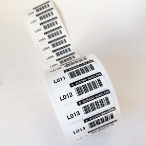 תוויות ברקוד מותאמות אישית מותאמות אישית מספר סידורי <span class=keywords><strong>QR</strong></span> קוד הדפסת תווית נתונים משתנים מדבקות אריזה עמיד למים גליל - Product Image 2