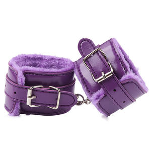 Esposas de Cuero Arcoíris con Hebilla Cruzada, Tobillos con Correa, Correas de Sujeción Eróticas - Product Image 3