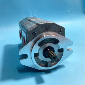 Pompe hydraulique à engrenages en aluminium 181.20.286.00 PNN 8.0/4.0 à 2 étages, pompe externe pour tracteur et excavatrice - Product Image 1