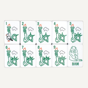 Jeu de Mahjong américain en acrylique vert peint à la main à 4 couches, 166 tuiles complètes, durable et résistant à la décoloration, parfait pour les soirées de jeu - Product Image 5