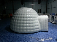 Dôme igloo gonflable en PVC blanc personnalisé pour événements en plein air