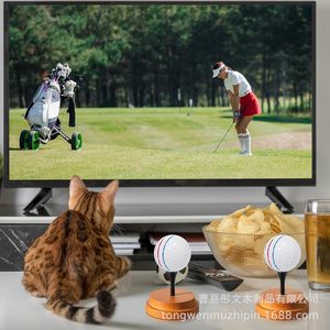 Support de présentation de balles de golf en bois, matériau en pin, décoration d'intérieur durable - Product Image 1