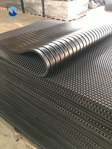 แผ่นรองพื้นคอกม้าแบบยางอย่างดี แข็งแรง ทนทาน สำหรับสัตว์ - Product Image 2