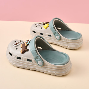 Crocs pour femmes, sandales d'été à semelles épaisses et antidérapantes, respirantes, confortables, douces et mignonnes, chaussures de plage, taille 35 40 - Product Image 4