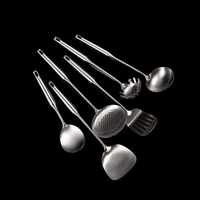 Wok résistant à la chaleur en acier inoxydable Cuisine Cuisine service ensemble d'ustensiles fabricants écumoire louche Spaghetti ensemble de râteaux