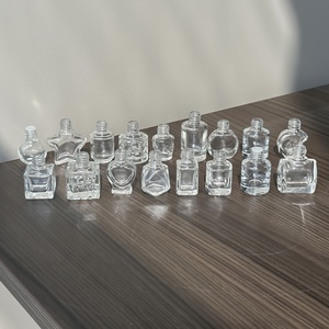 <span class=keywords><strong>Flacon</strong></span> diffuseur de <span class=keywords><strong>parfum</strong></span> de voiture de luxe <span class=keywords><strong>vide</strong></span> personnalisé 8ml 10ml en verre avec bouchon en bois – <span class=keywords><strong>PARFUM</strong></span> À REMPLIR PERSONNALISÉ - Product Image 2