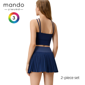 Set Tenis Wanita 2-Potong Atasan Crop Tali Silang Berenda dan Rok Lipit Set Pakaian Olahraga Bernapas untuk Gym & Acara Santai - Product Image 2