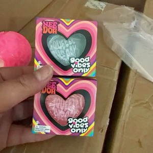 Hot New Heart-Shaped Squeezing Toy Love Super Soft Shape Cute and Compact <b>Portable</b> Office Vent Decompression Toy - Product Image 3