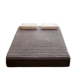 Colchón grueso con forro polar y correas elásticas de malla transpirable 5D fijas para uso doméstico, cama individual o doble - Product Image 5