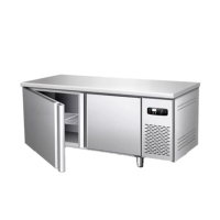 Table de travail réfrigérée commerciale en acier inoxydable avec rangement sous comptoir pour cuisine de restaurant