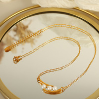 Collier pendentif minimaliste en acier inoxydable plaqué or 18 carats, anti-ternissement, avec chaîne à maillons imitation perles, idéal pour les soirées