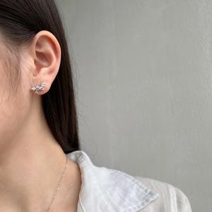 Nouveaux clous <span class=keywords><strong>d</strong></span>'oreilles en argent pur S925 avec design géométrique féminin irrégulier, boucles <span class=keywords><strong>d</strong></span>'oreilles exquises en forme de papillon, bijoux de mariage - Product Image 3