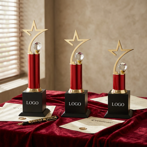 Trophée étoile de haute qualité, trophée en métal premium pour les vainqueurs, pour célébrer les performances et les réalisations exceptionnelles. - Product Image 1