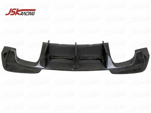 Labbro posteriore della fibra del carbonio di stile di revocz per <span class=keywords><strong>2011</strong></span> <span class=keywords><strong>BMW</strong></span> <span class=keywords><strong>1</strong></span> <span class=keywords><strong>serie</strong></span> 1M E82 E88 - Product Image 5