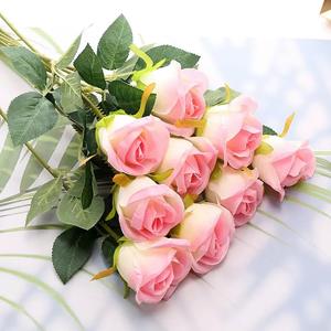 Fleur artificielle à toucher réel de 50 cm, rose en velours à tige unique, rose blanche pour la décoration de mariage, de la maison, du café et de la boutique - Product Image 1