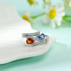 แหวนทองคำขาว 18K แท้ประดับมุกน้ำจืดทรงลูกแพร์สองเม็ดและพลอยไพลินหลากสีสัน สำหรับงานหมั้น งานแต่งงาน และงานเลี้ยงสุดหรู - Product Image 6