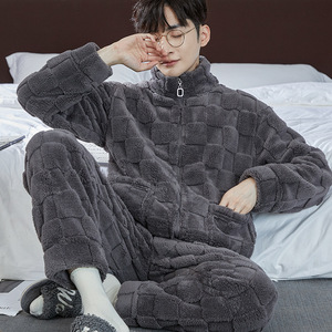 Großhandel Hochwertige Herbst und Winter Herren New Stehkragen Pyjamas Komfortable Loose Thick Section Zipper Home Wear Set - Product Image 4