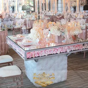 Dreamy sweetheart square wedding crystal cake tables