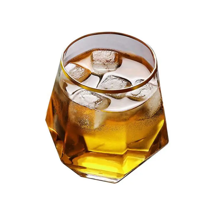 Fabrika toptan modern basit cam altın jant altıgen viski bardağı bardak
