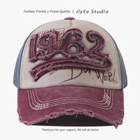 Topi Baseball 6 Panel Gaya Amerika 100% Katun, Bordir Huruf 1962, Desain Warna-Blok, Pinggiran Kaku yang Dapat Disesuaikan