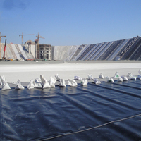 Geomembrana de HDPE, Revestimiento Impermeable, Ahorra Costos en Proyectos, Reduce Fugas y Pérdidas, Bajo Mantenimiento, para Vertederos y Minería