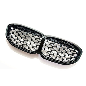 Parrilla Delantera BMW F40, Malla Hexagonal Negra, para Serie 1 2020-2024, Mejora de Diseño, Material ABS - Product Image 3