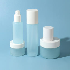Ensemble de flacons et de pots de conditionnement de lotion pour soins de la peau en verre transparent écologique personnalisé - Product Image 3