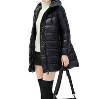 Trench long à capuche thermique de haute qualité en duvet d'oie bouffant décontracté hiver pour femmes manteau grande taille vestes pour femmes 2022 avec logo personnalisé