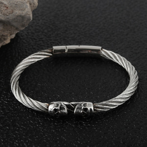 Pulsera de calavera de acero de titanio para hombres y mujeres, estilo punk minimalista, diseño de cable de acero inoxidable 280711 - Product Image 2