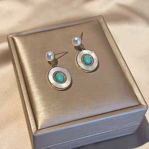 WENCHI Boucles d'oreilles clous de luxe léger haut de gamme en perles naturelles et turquoise, bijoux résistants à la chaleur 400g Shopify - Product Image 2