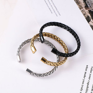 Brazalete Abierto de Alambre Trenzado de Acero Inoxidable, Joyería de Moda en Negro, Dorado y Plateado, CZ080 - Product Image 4