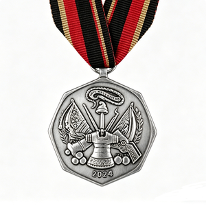 Médaille commémorative en métal personnalisée, design octogonal en relief 3D avec ruban, médaille de récompense plaquée pour les services rendus - Product Image 1