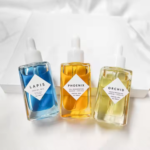 Crème Hydratante Bio <span class=keywords><strong>Anti</strong></span>-<span class=keywords><strong>Rides</strong></span> BLIW Marque Privée à la Rose, aux <span class=keywords><strong>Huiles</strong></span> <span class=keywords><strong>Essentielles</strong></span> et au Parfum Doux et Frais pour le Soin de la Peau - Product Image 4