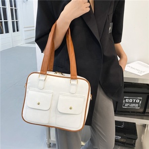 Sac à main rectangulaire en cuir PU, poches avant, compartiment intérieur, Logo personnalisé, Rivets, imperméable, fourre-tout d'extérieur - Product Image 1