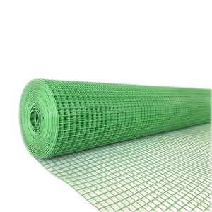 Grillage soudé en PVC vert de 2,5 mm à mailles hollandaises avec des mailles de 1 pouce, rouleau de 5 pieds x 10 m - Product Image 5