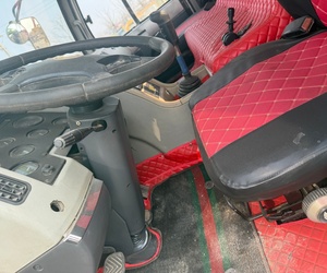 Grue sur camion Zoomlion ZTC300V5 30t en bon état, capacité 130t, avec grue SAC1300T, STC800T6, STC800T5, STC1000C7 à prix avantageux - Product Image 4