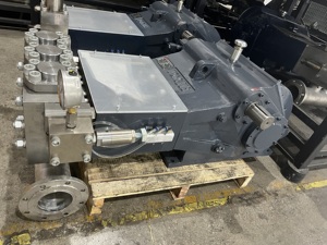 250TJ3T专业级喷砂装置结合150杆力510升/分钟输出 - Product Image 3