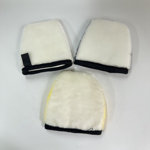 Gant de lavage de voiture en microfibre double face JYM-0625 avec design torsadé en peluche pour un nettoyage efficace de la voiture - Product Image 2