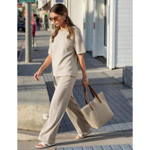 Conjunto de 2 Piezas para Mujer, Sudadera de Manga Corta y Pantalones Anchos a Juego, Ropa Casual Transpirable para Verano, con Bolsillos, Ideal para Viajes y el Aeropuerto - Product Image 4
