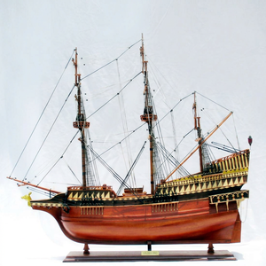 Modèle de bateau à voile en bois GALLEON GOLDEN HIND, style nautique historique, décoration d'intérieur vietnamienne, artisanat, cadeau, art, souvenir, amour GIA - Product Image 1