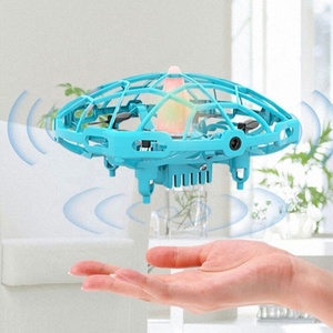 <span class=keywords><strong>Amazon</strong></span> vendedor caliente de sensor inteligente control remoto mini bolsillo mano controlada ufo mini <span class=keywords><strong>drone</strong></span> cámara de bajo precio - Product Image 4