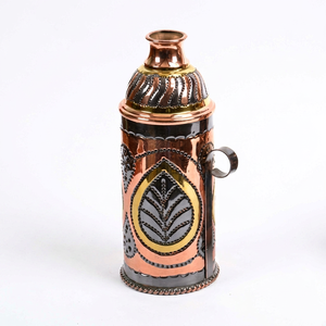 Oferta Especial: Mini Cachimba de Lujo Farida con Cubierta de Latón Martillado a Mano y Técnica de Lacado, Tipo Egipcio Curvado para Fumar Shisha - Product Image 1
