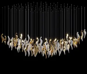 オーダーメイドのデザイン照明豪華なゴールドデコレーションカスタム商業階段ホテルロビー主導モダンシャンデリアランプ