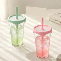 Nouvelle tasse en verre borosilicate 2026 de 500 ml, résistante aux hautes températures, transparente, design moderne, avec bouchon à paille, portable, couleur macaron