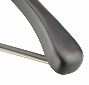 Sang trọng tùy chỉnh quần áo bằng gỗ áo phù hợp với móc áo với thanh khóa gỗ và vai rộng - Product Image 4