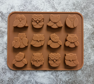 Molde de Silicona para Hornear con Forma de Búho, 12 Cavidades, para Chocolate y Dulces de Halloween - Product Image 3