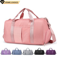 Sac de voyage multi-usage avec plusieurs compartiments internes et externes, sac de sport confortable avec bandoulière, idéal pour les séjours de nuit