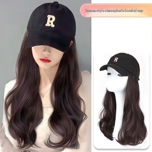 Casquette de baseball <span class=keywords><strong>style</strong></span> coréen avec perruque intégrée en cheveux synthétiques longs ondulés, modèle <span class=keywords><strong>R</strong></span>-brand LM886, fabriquée à la machine, pour changer de <span class=keywords><strong>coiffure</strong></span> - Product Image 4