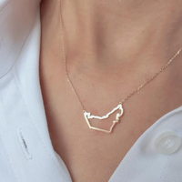 Tendance 2026 Collier avec pendentif logo Émirats Arabes Unis, bijou creux en acier inoxydable, cadeau patriotique